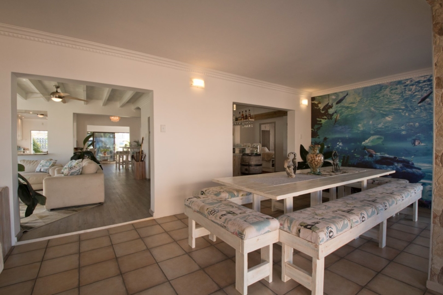 4 Bedroom Property for Sale in Outeniqua Strand Western Cape